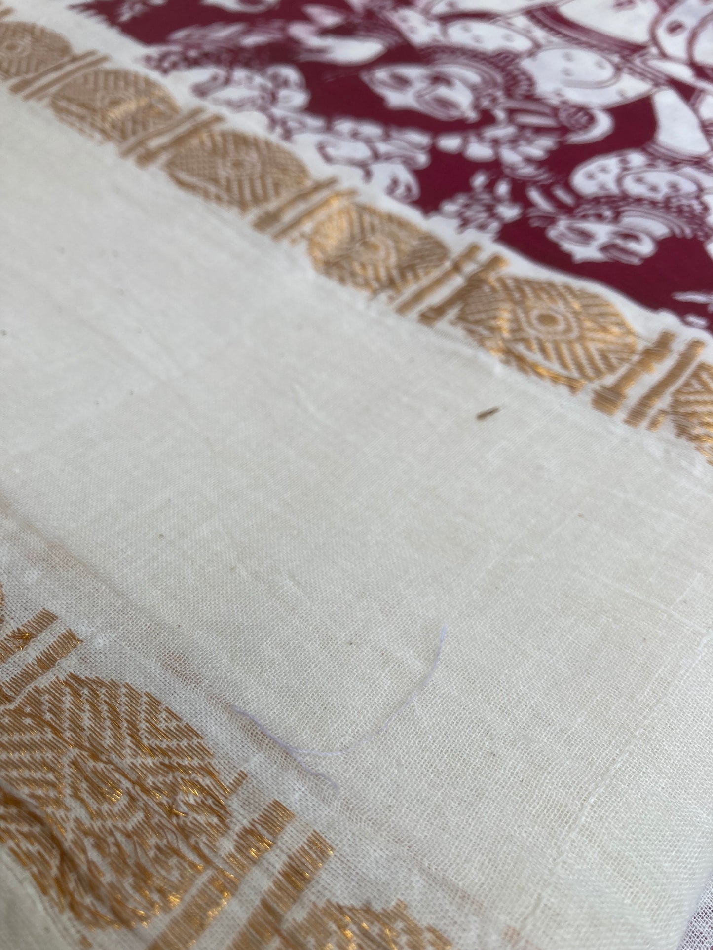 White And Red Sungudi Saree