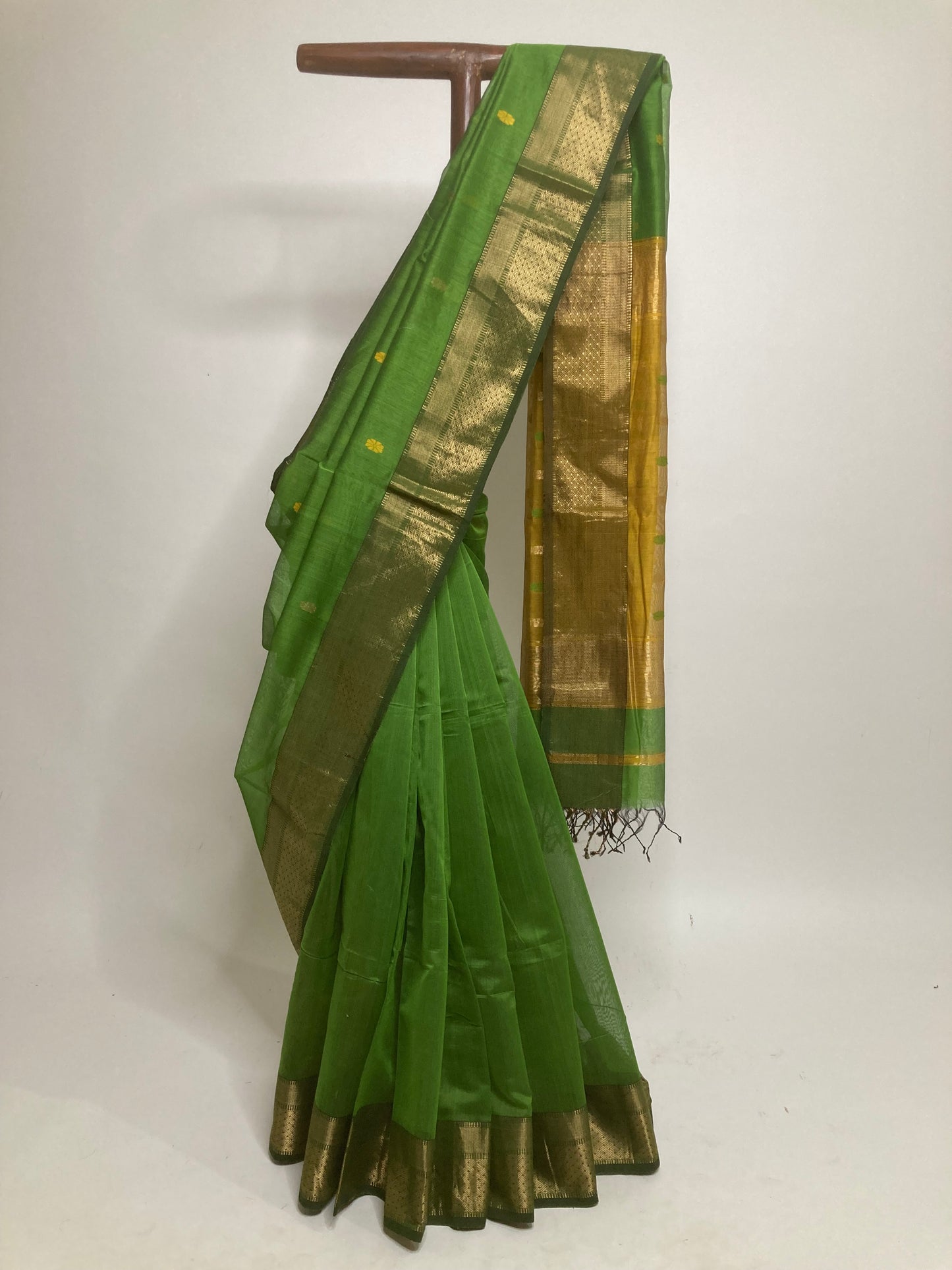 Kelly Green Maheshwari Saree