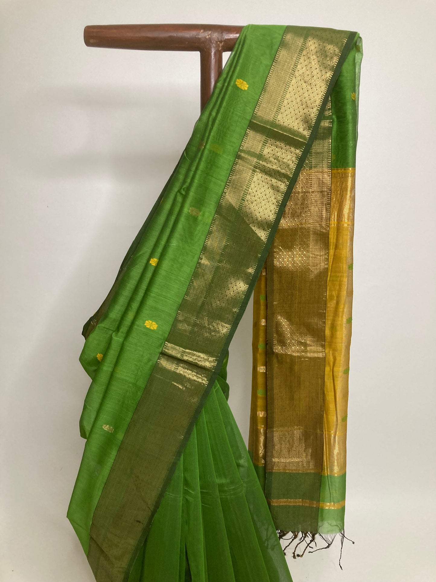 Kelly Green Maheshwari Saree