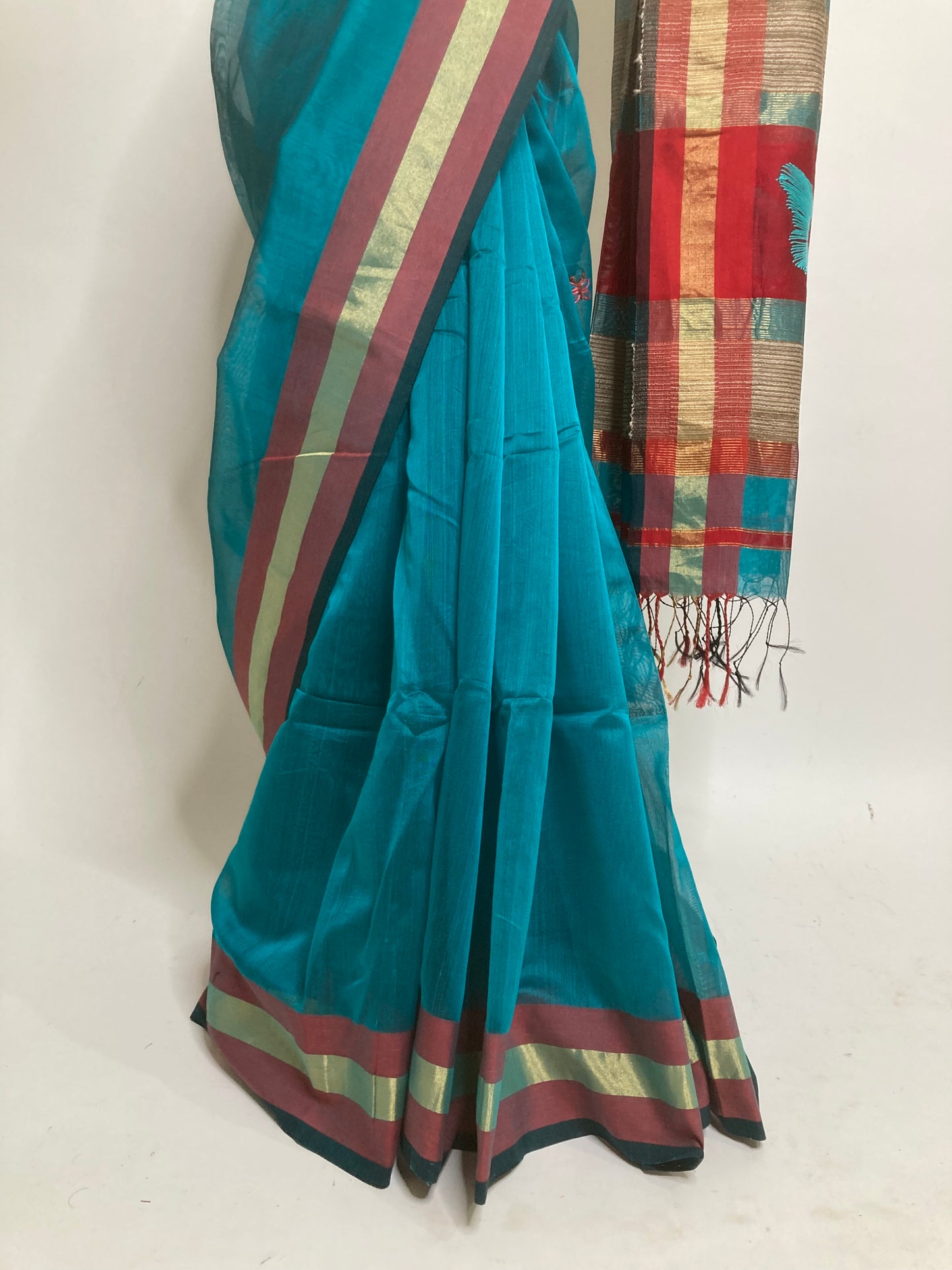 Dynamic Blue maheshwari saree