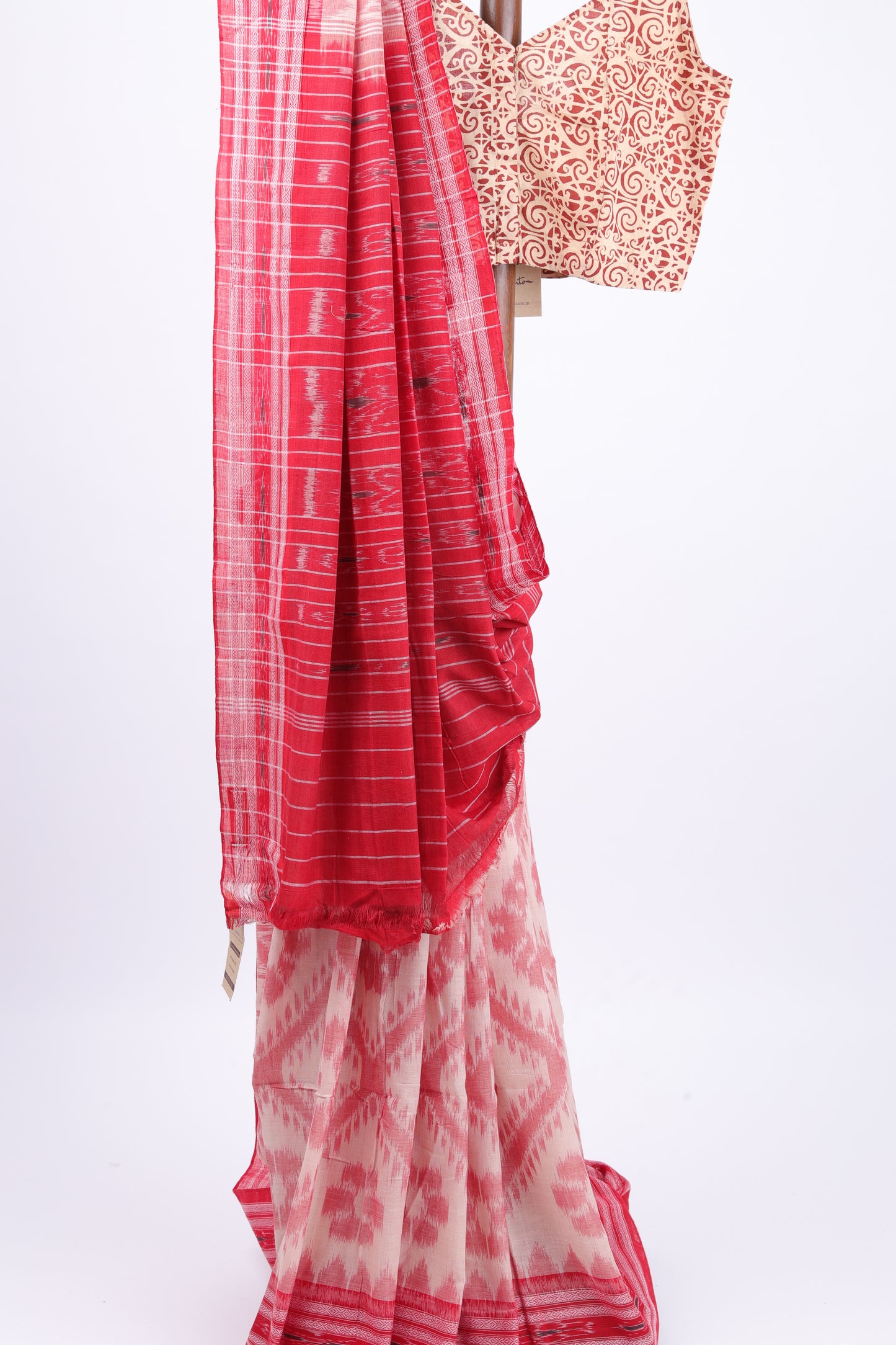 Warm Iovry Sambalpuri Ikkat Saree