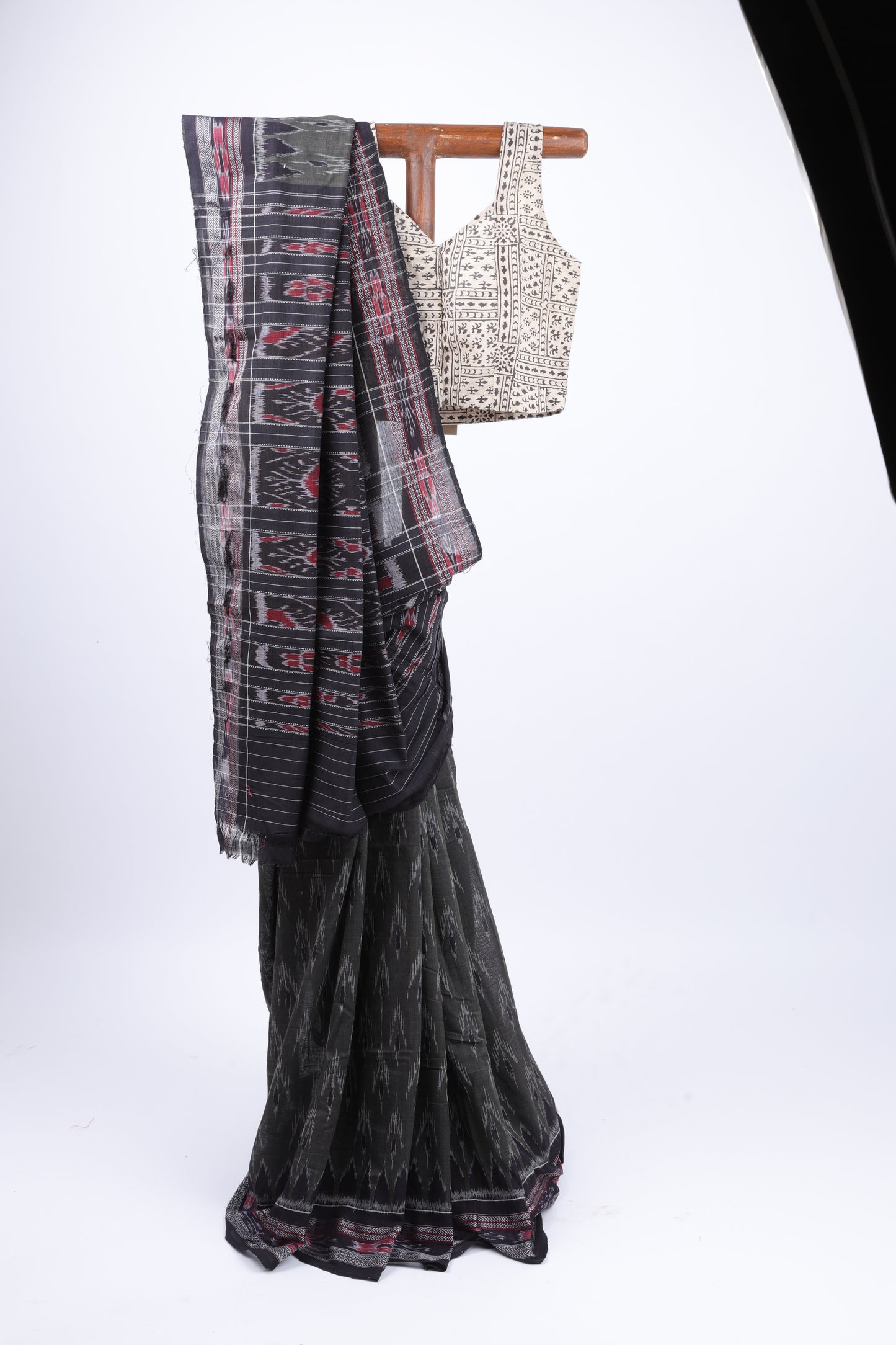 Uniform Sambalpuri Ikkat Saree
