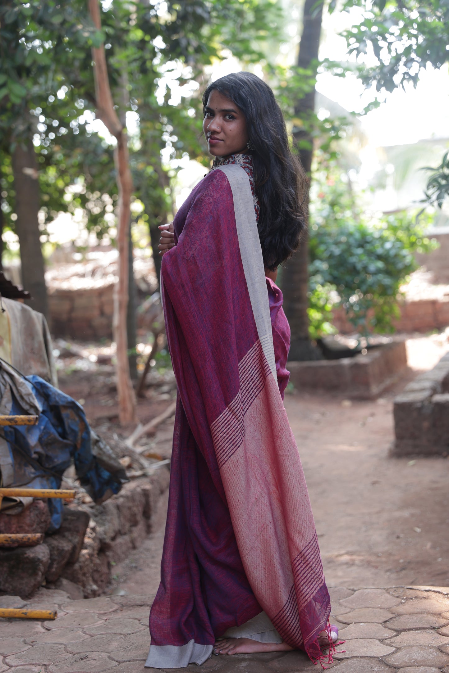 Magenta Handloom Linen Saree