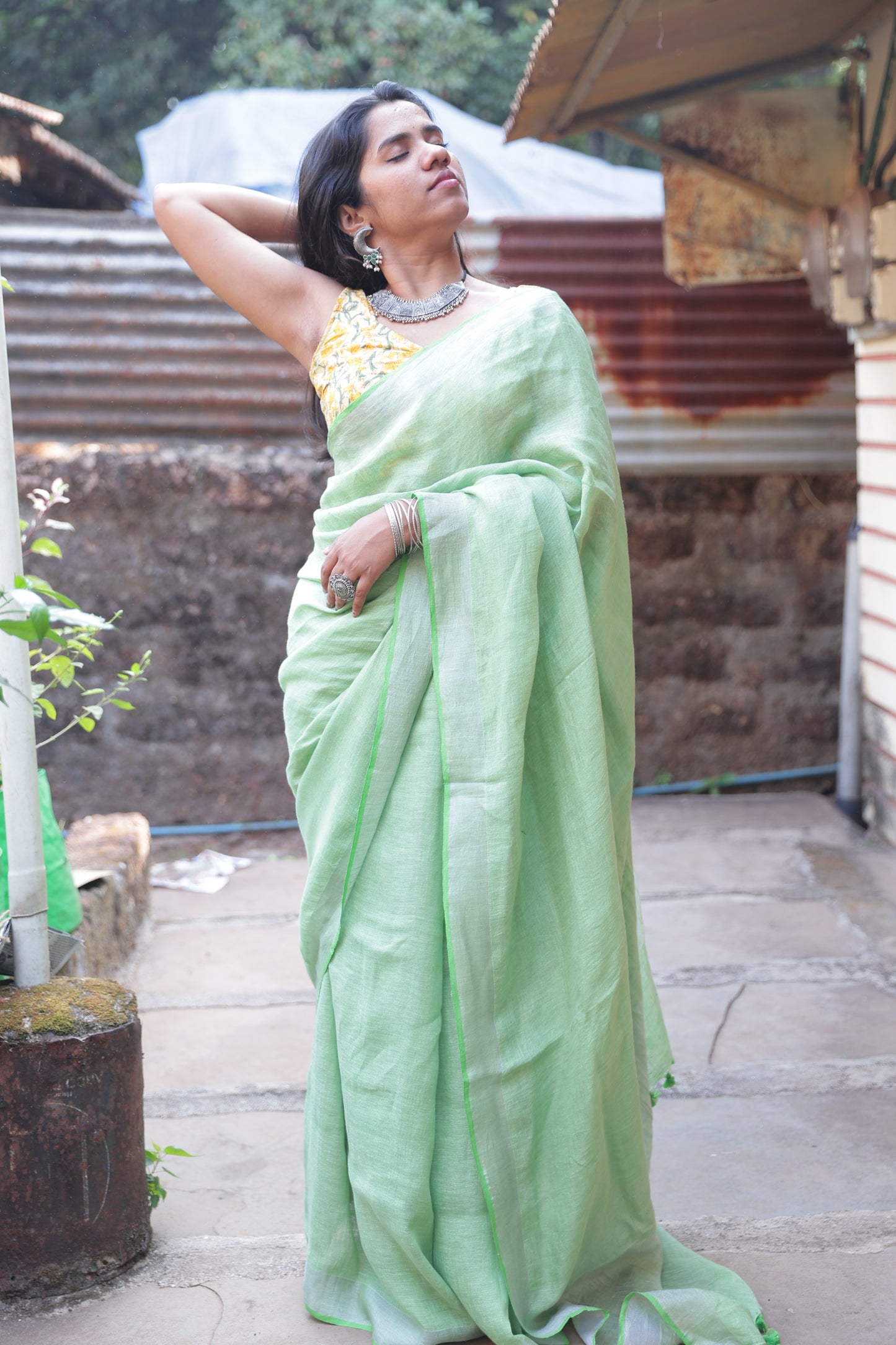 Light Green Handloom Linen Saree
