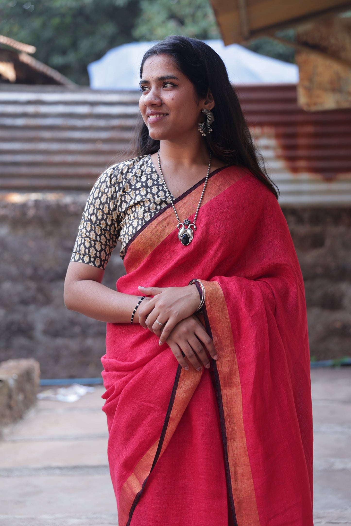 Candy Apple Red Handloom Linen Saree