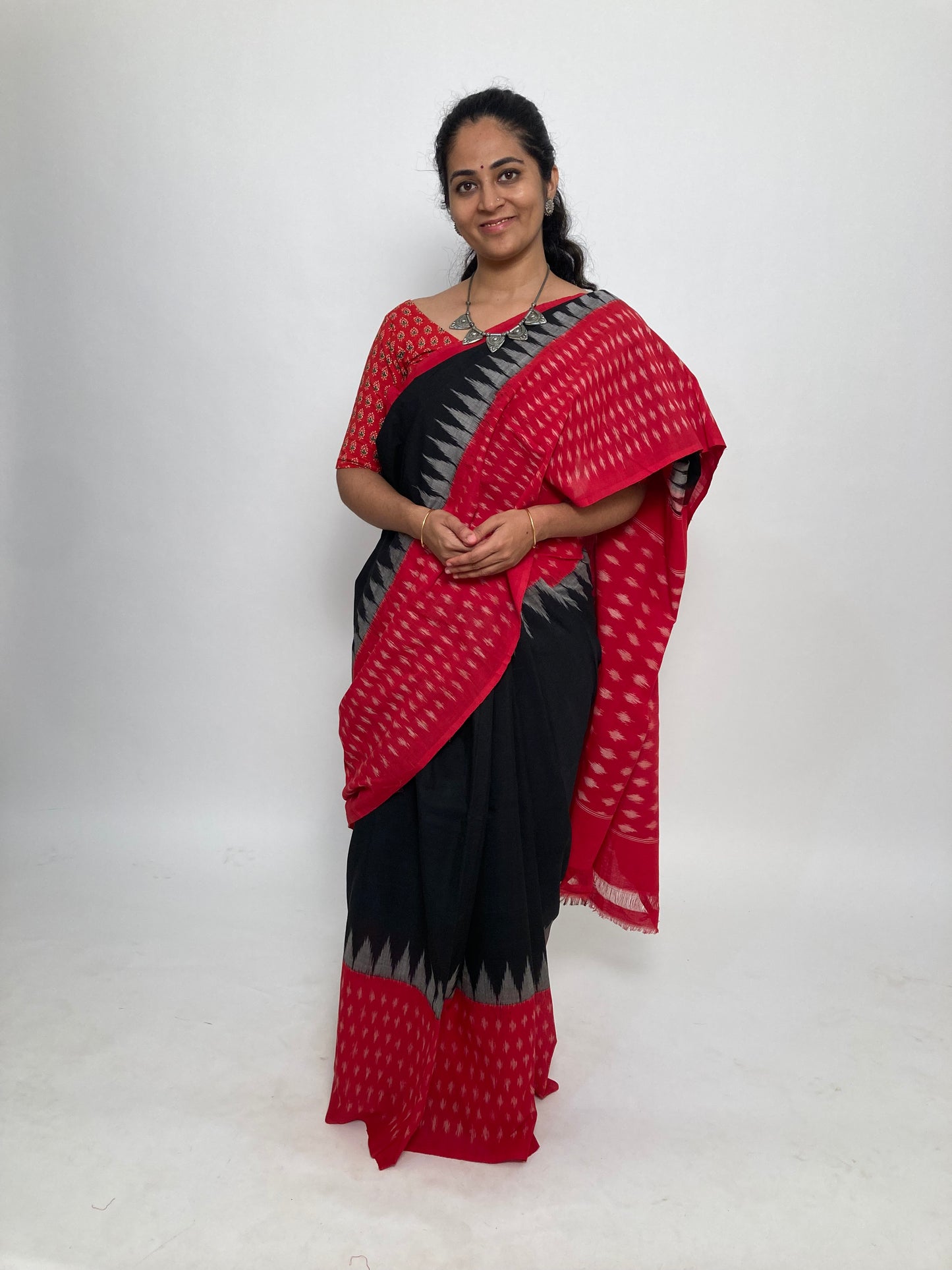 Red Black Pochampally Ikkat Saree