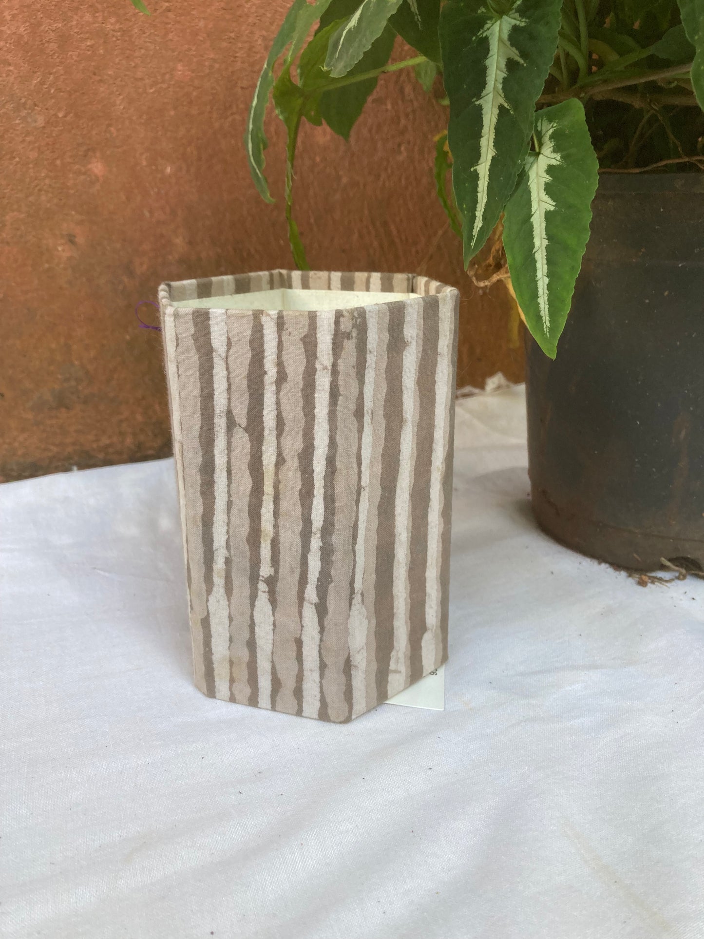 Cloud Gray Fabric-Covered Pen Stand