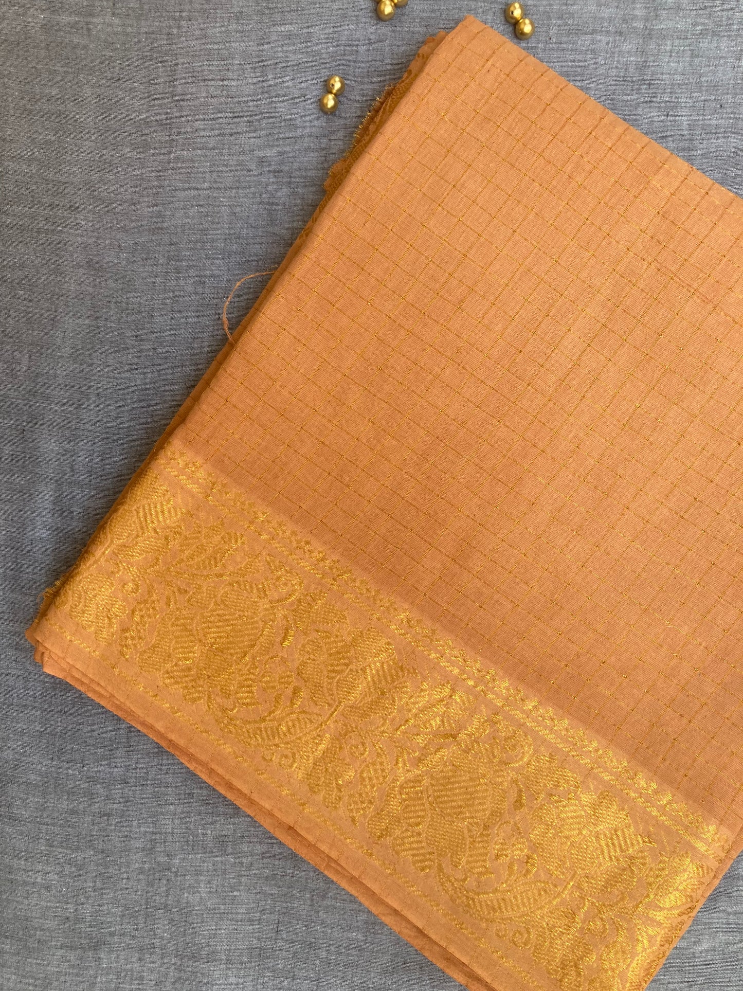 Light Salmon Plain Sungudi Saree