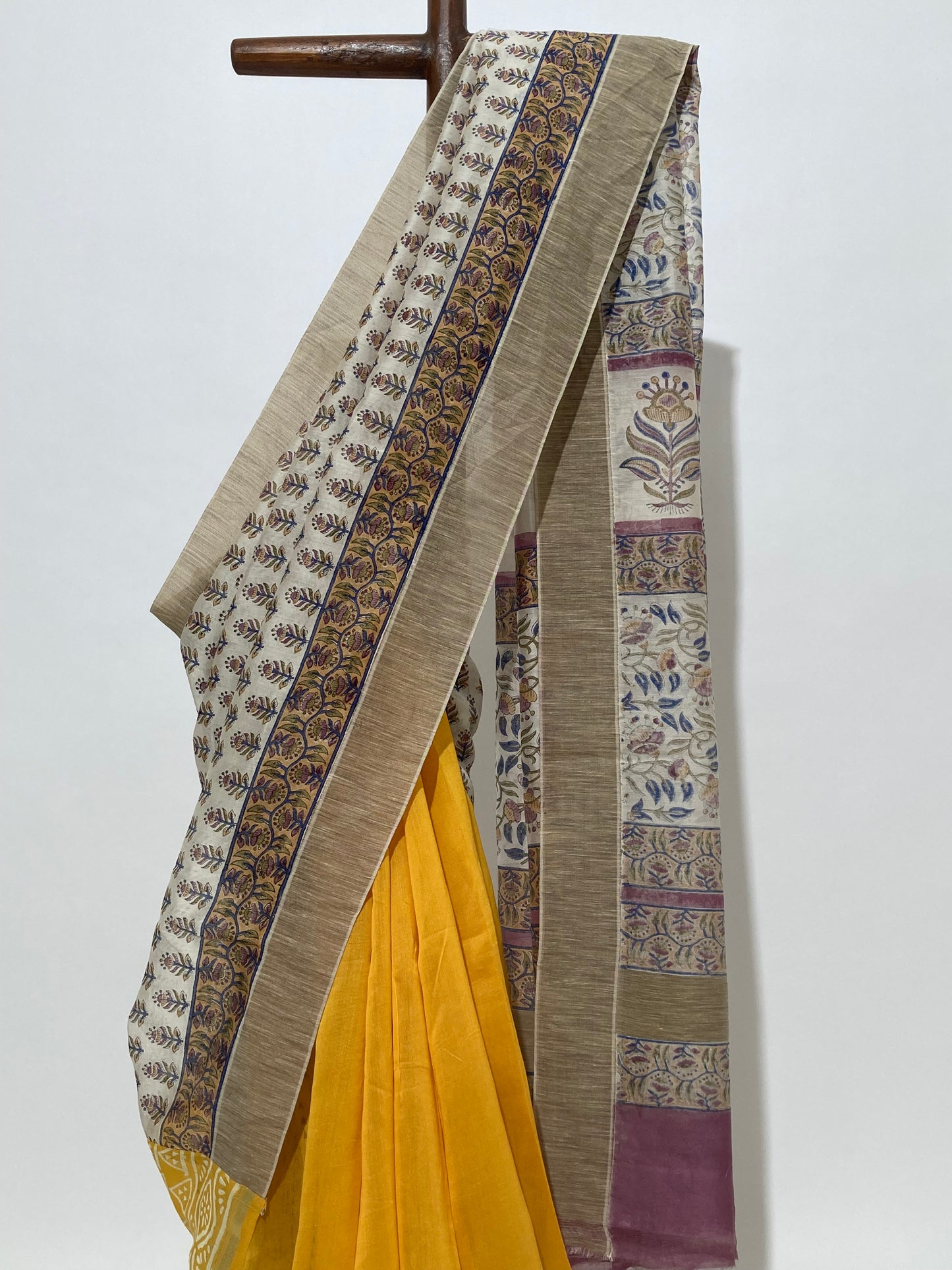 Cream And Yellow Maanto Patli Pallu Saree