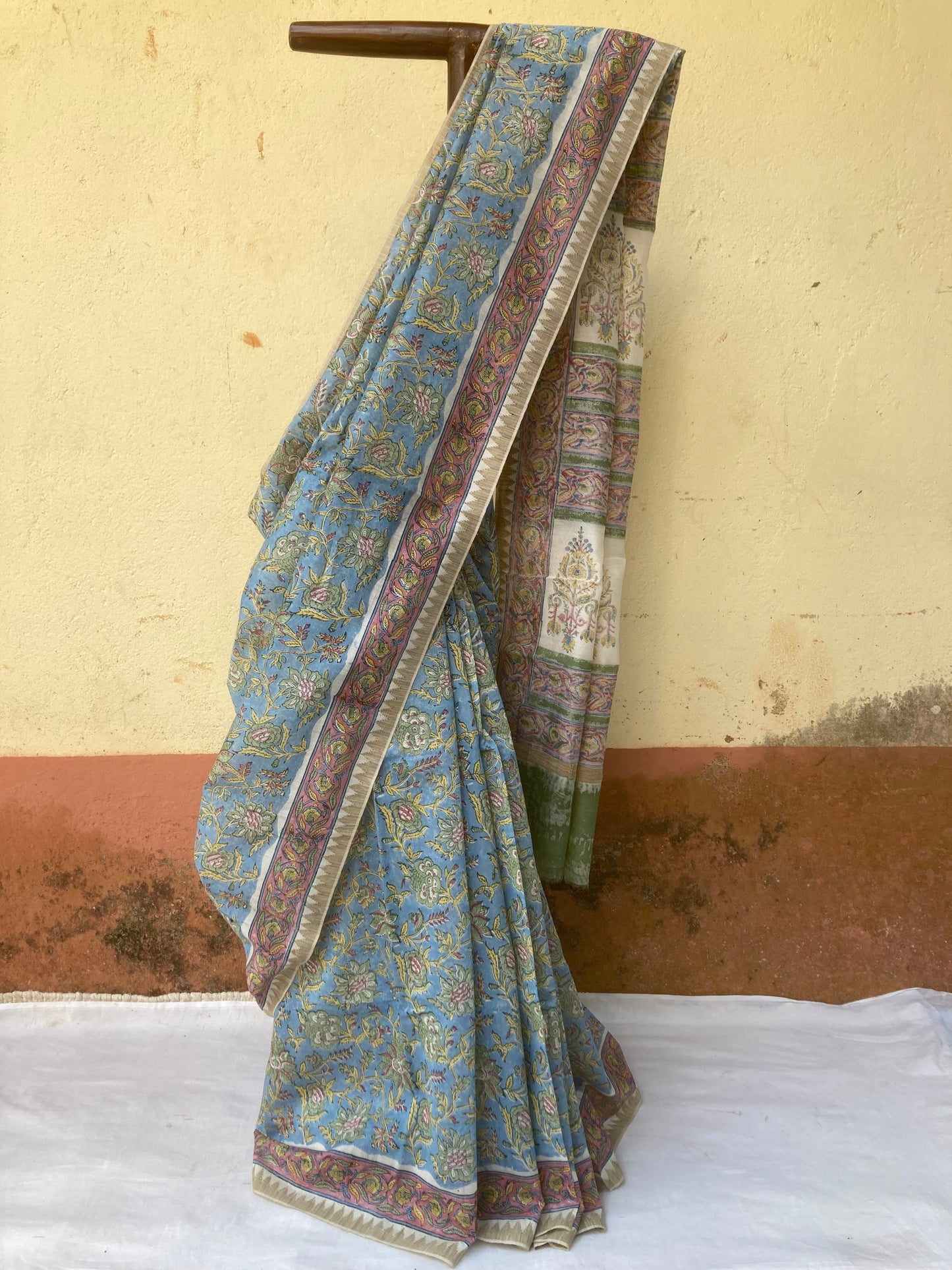 Sapphire Sangneri Saree