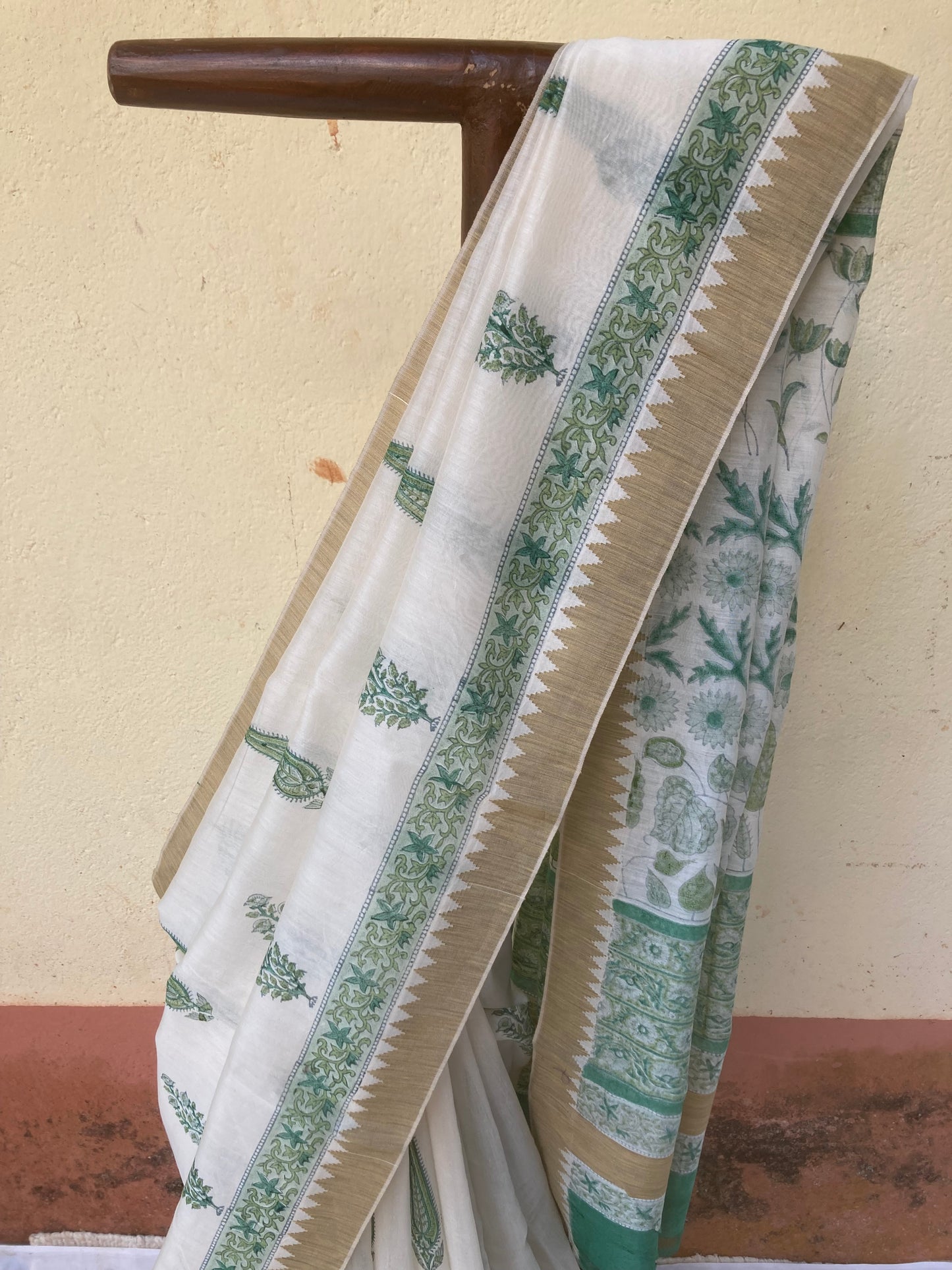 Off White Sangneri saree