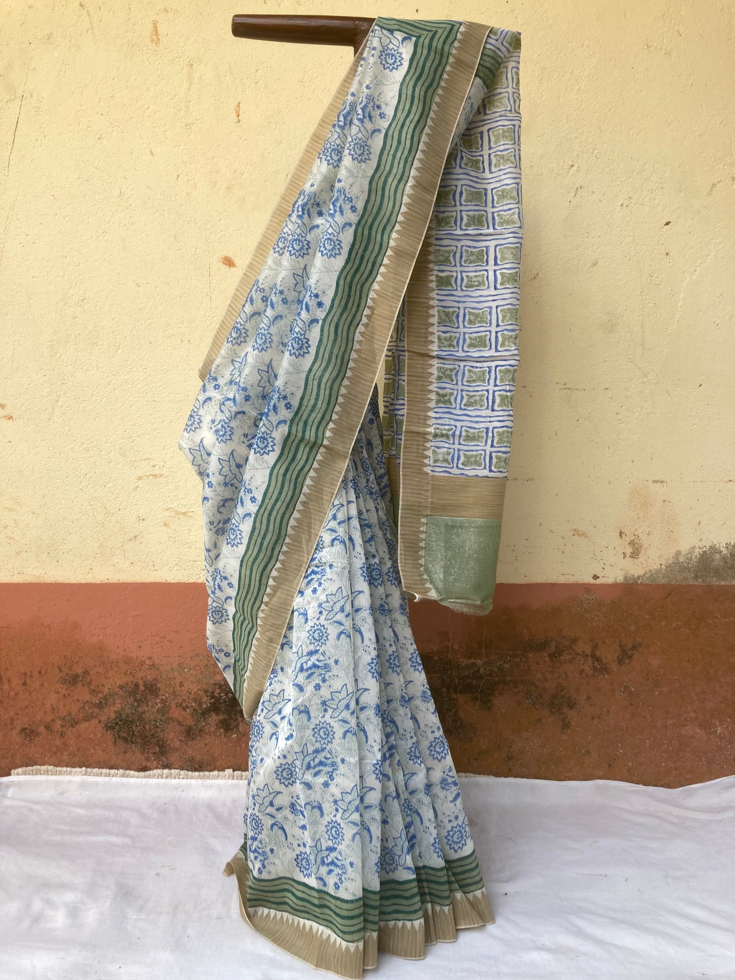 White Sangneri Saree