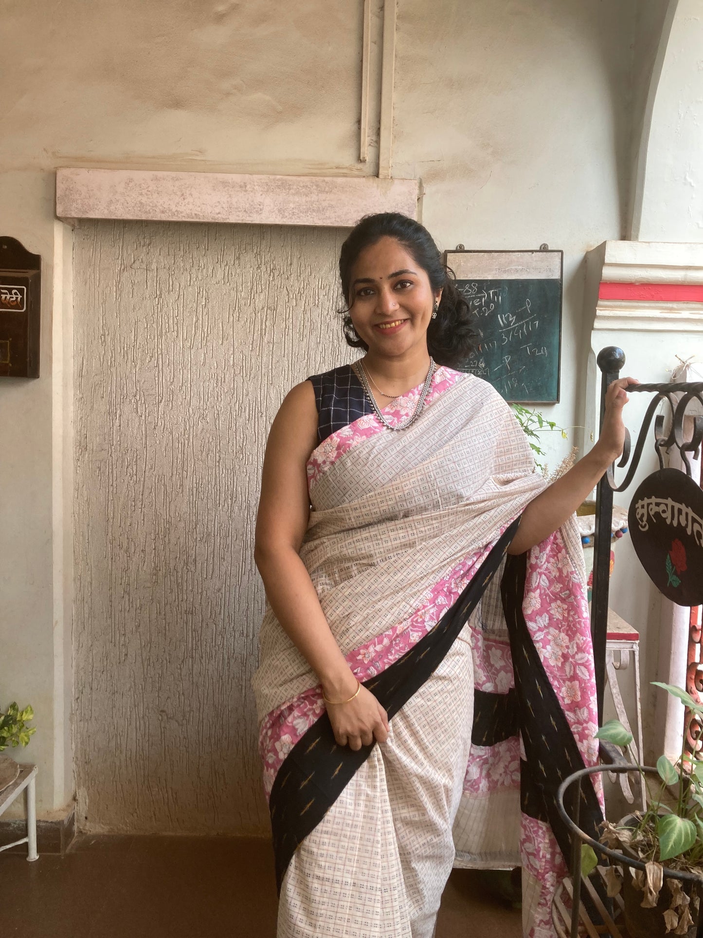 Ivory Maanto Concept Saree