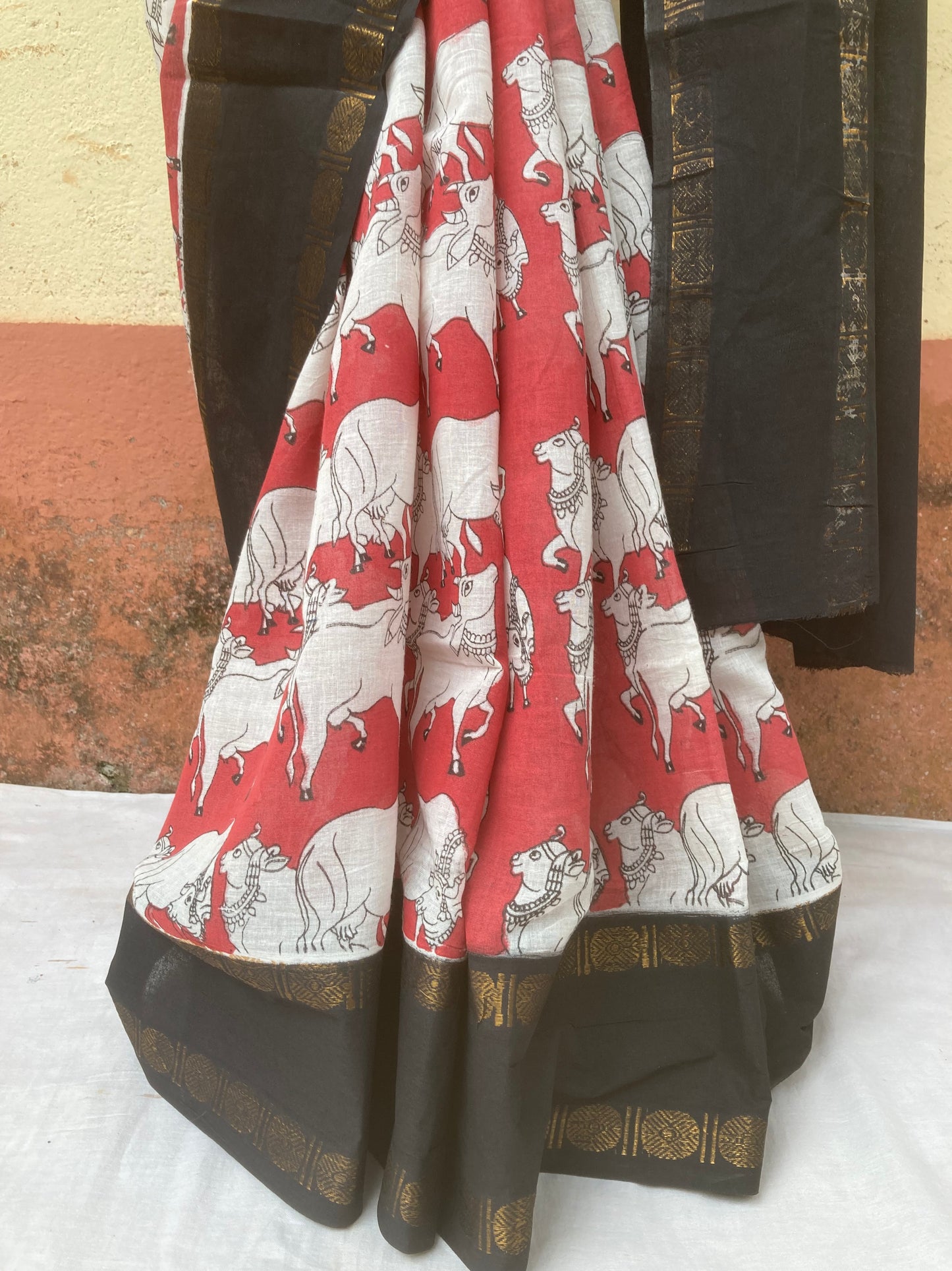 Red And Black Sungudi Saree
