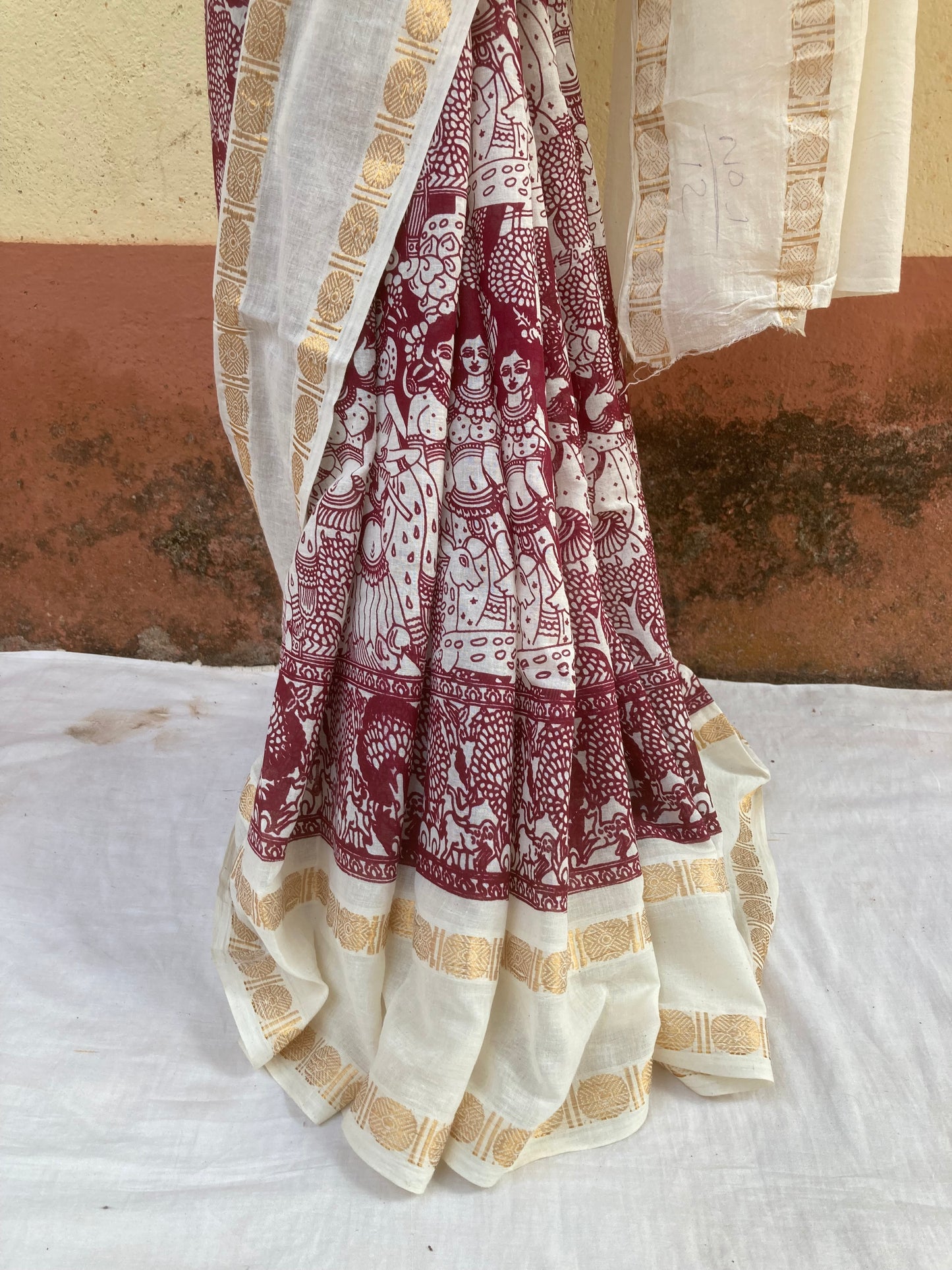 White And Red Sungudi Saree