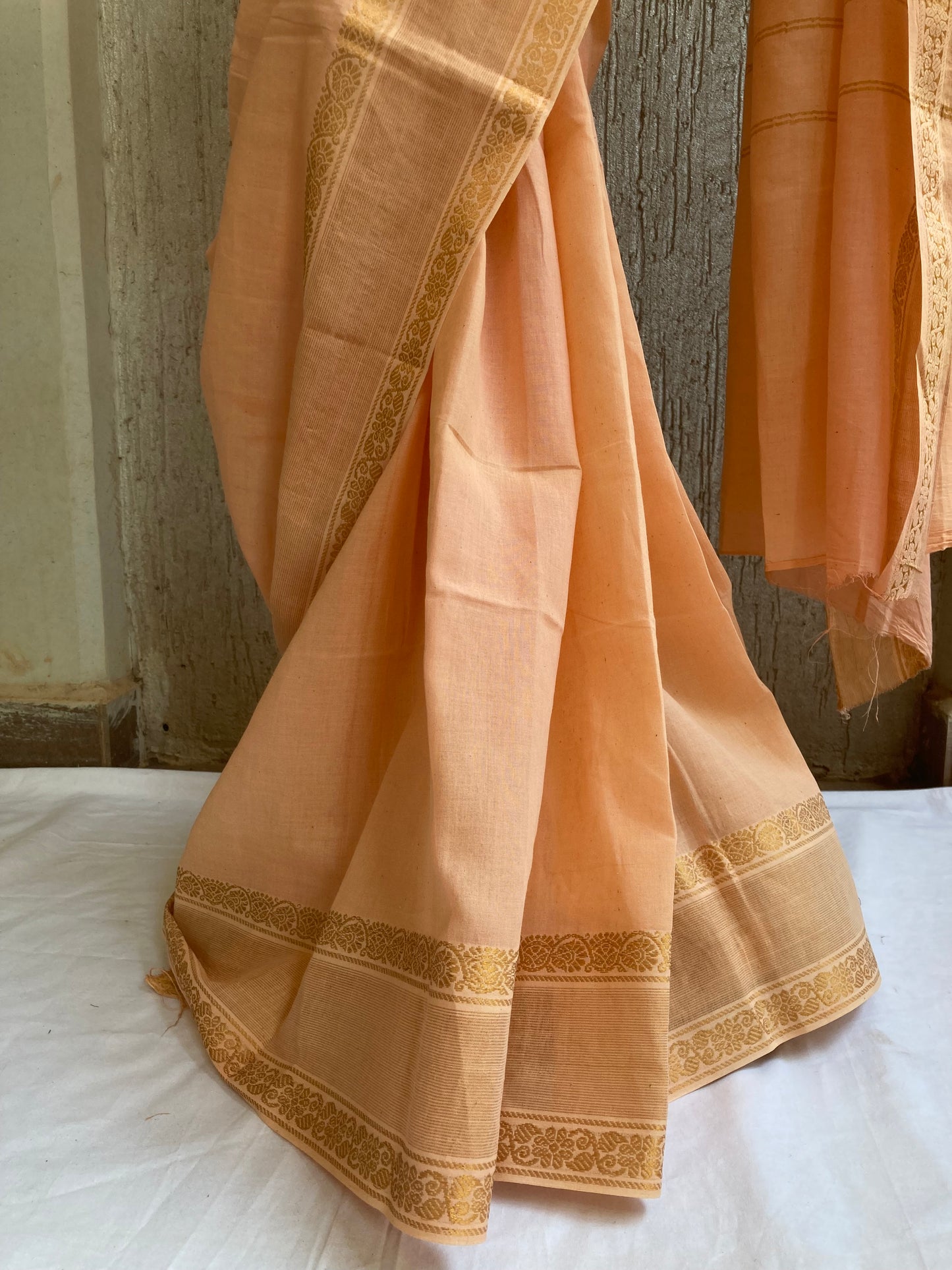 Creamy Peach Plain sungudi sari