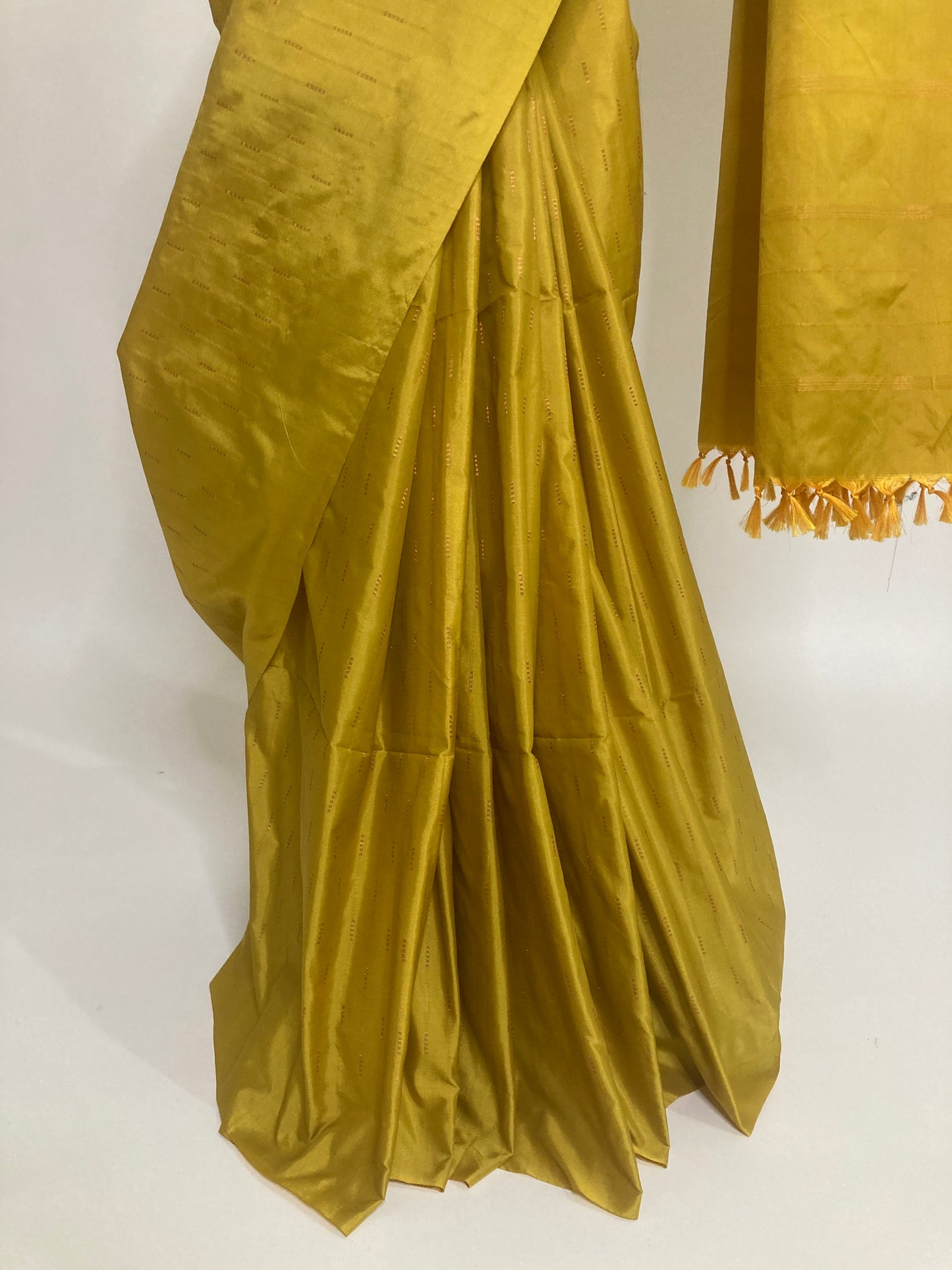 Chartreuse Arni Silk Saree