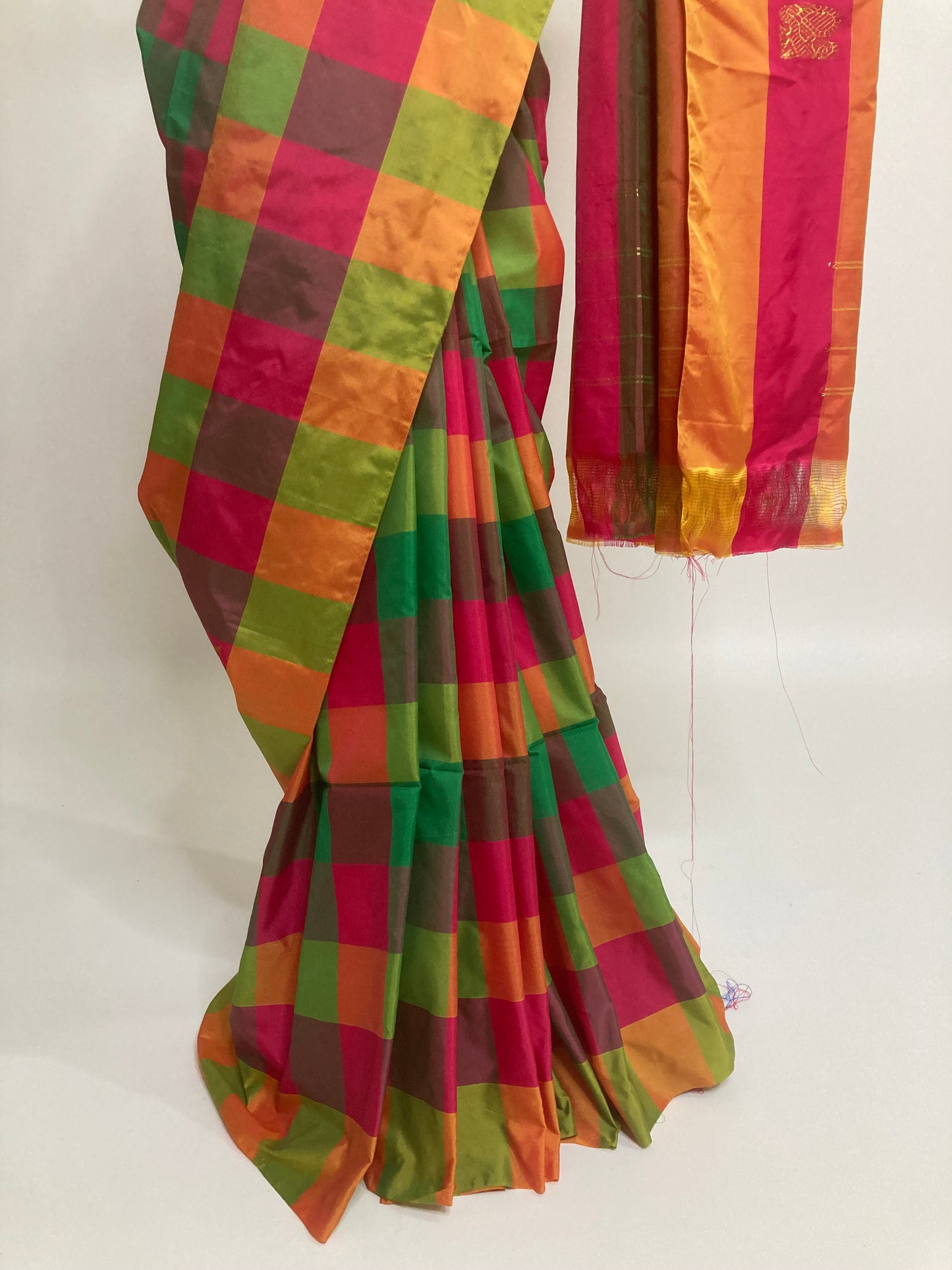 Linclon Green Arni Silk Saree