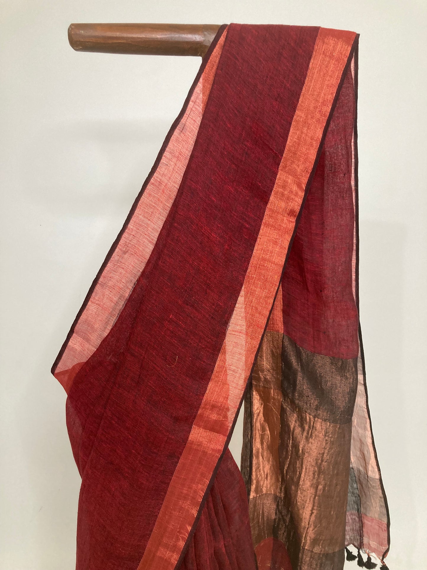 Maroon Handloom Linen Saree