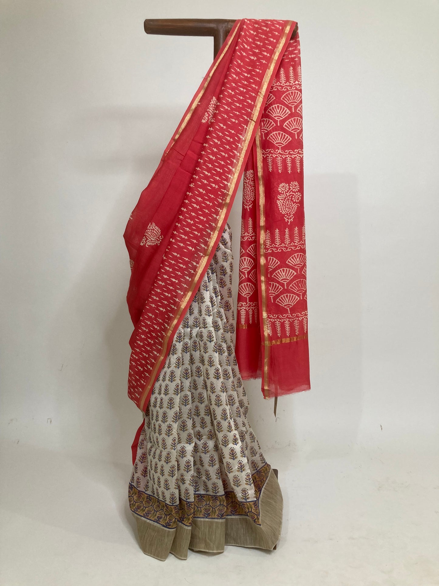 Peach Maanto Patli Pallu Saree