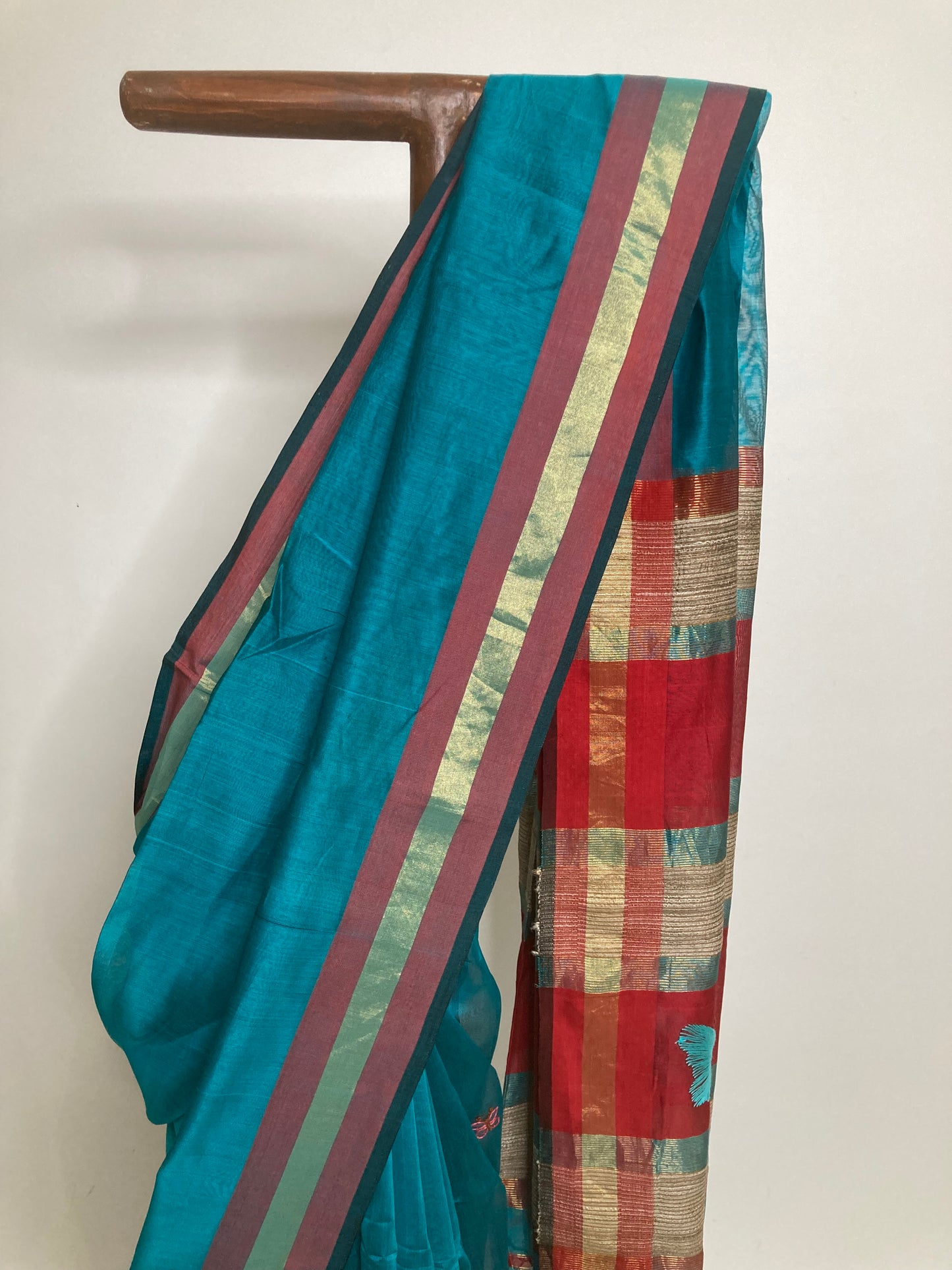 Dynamic Blue maheshwari saree