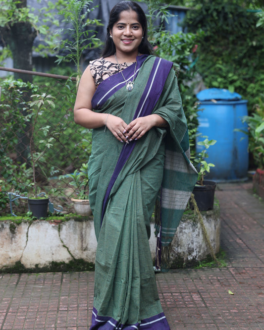 Juniper Green  Patteda Anchu Saree