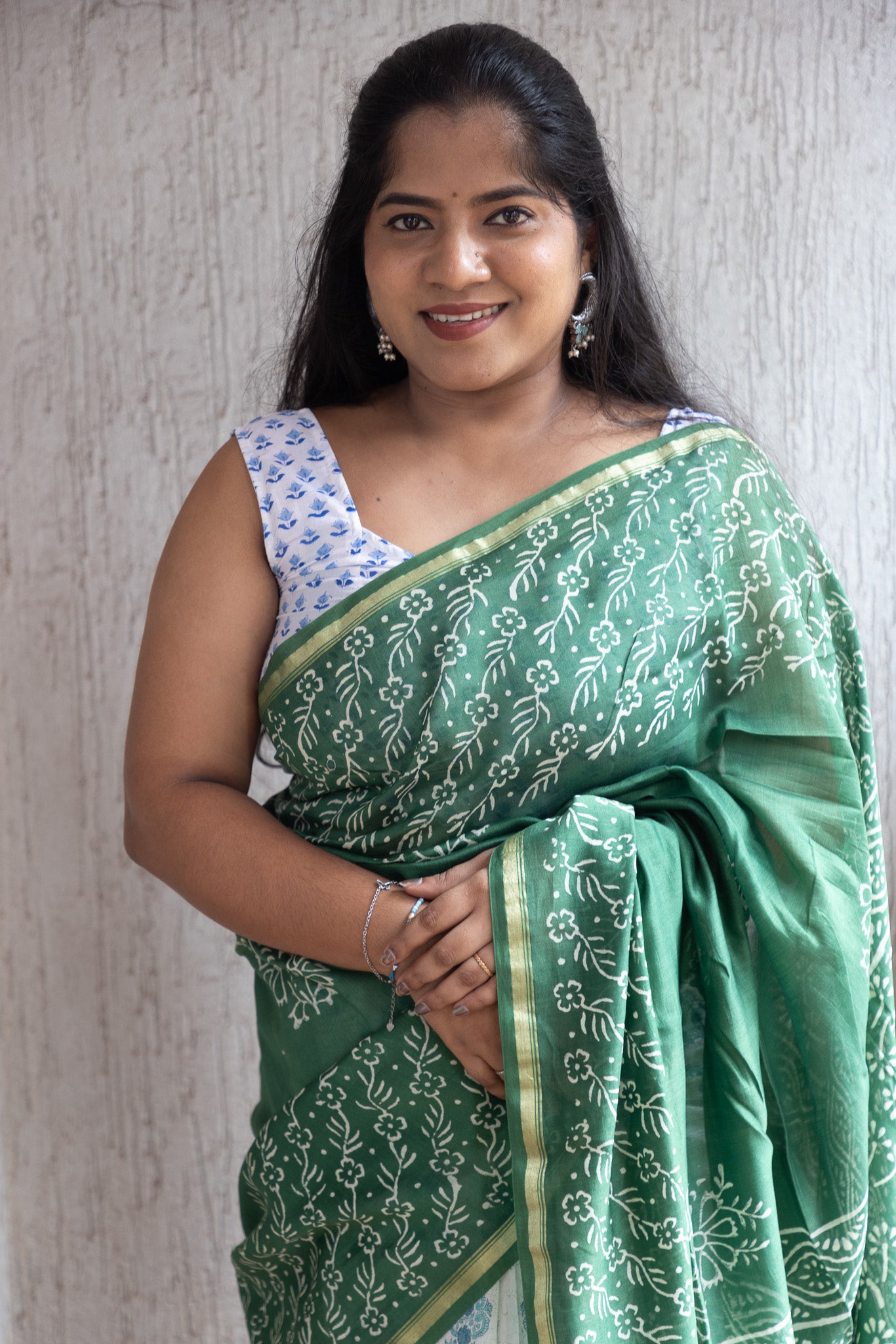 White And Green Maanto Patli Pallu Saree