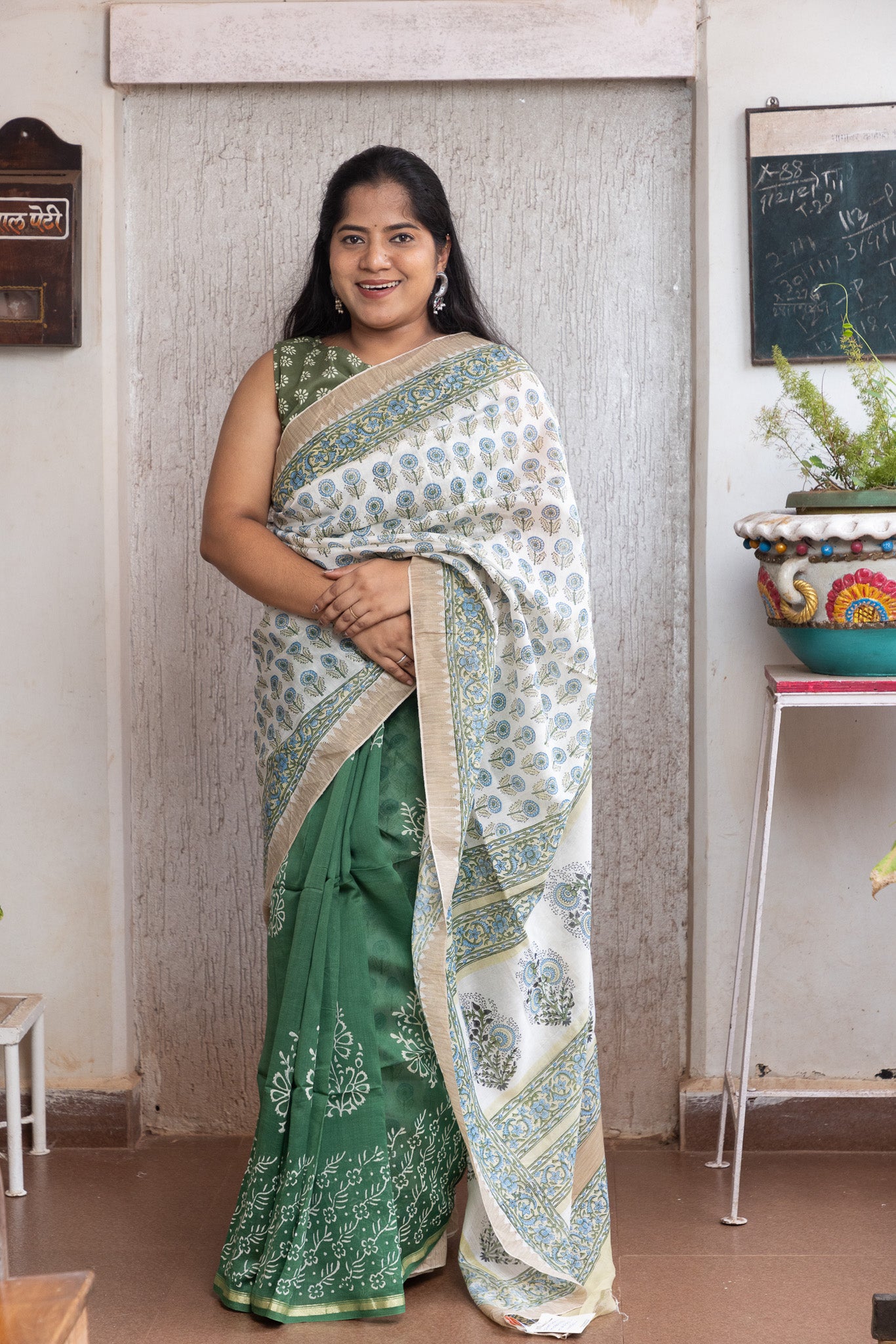 Cream Maanto Patli Pallu Saree