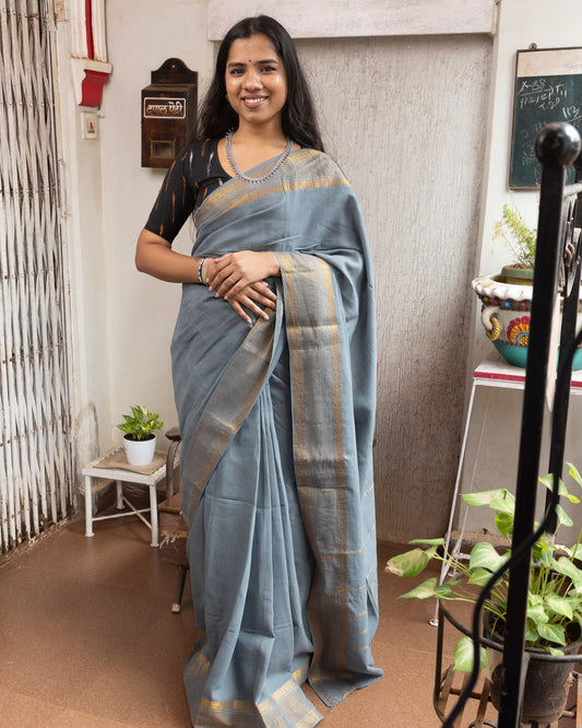 Flint Gray Plain Sungudi Saree