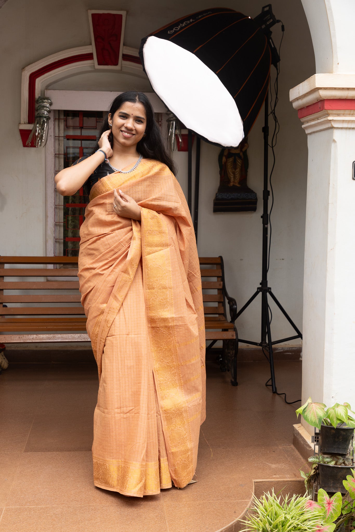 Light Salmon Plain Sungudi Saree