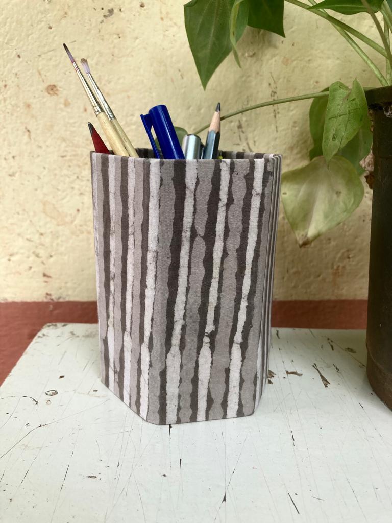 Cloud Gray Fabric-Covered Pen Stand